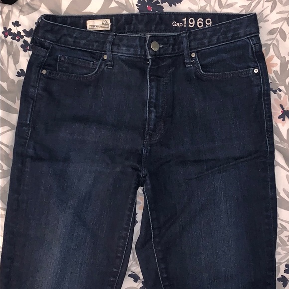 Gap High Rise Skinny Jean- Long - Picture 2 of 3